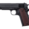 Pistola Auto-Ordnance 1911A1: Diseño clásico y precisión en calibre .45 ACP.