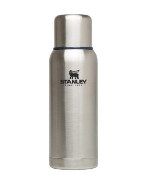 Termo Stanley Adventure 1 litro de acero inoxidable, ideal para trekking y camping.