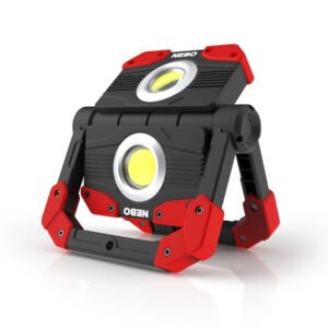 Linterna Farol Recargable Westinghouse 1200 lúmenes, ideal para camping y trekking.