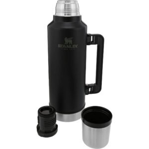 Termo Stanley Classic 1.9 Lt - Durabilidad y Aislamiento Térmico para Outdoor